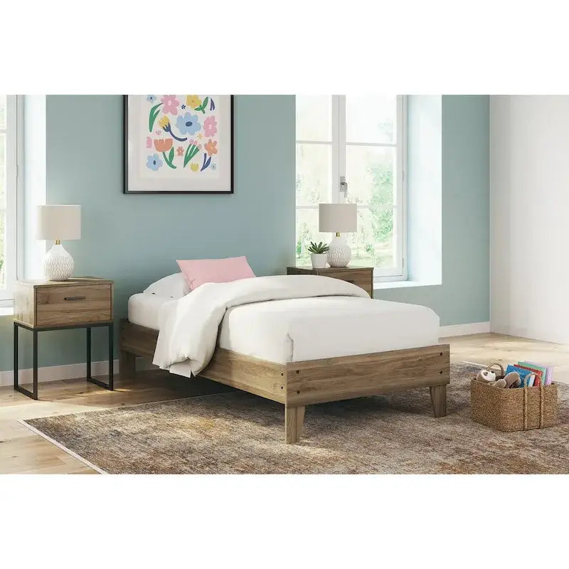 Signature Design by Ashley Deanlow Honey Wood Platform Bed